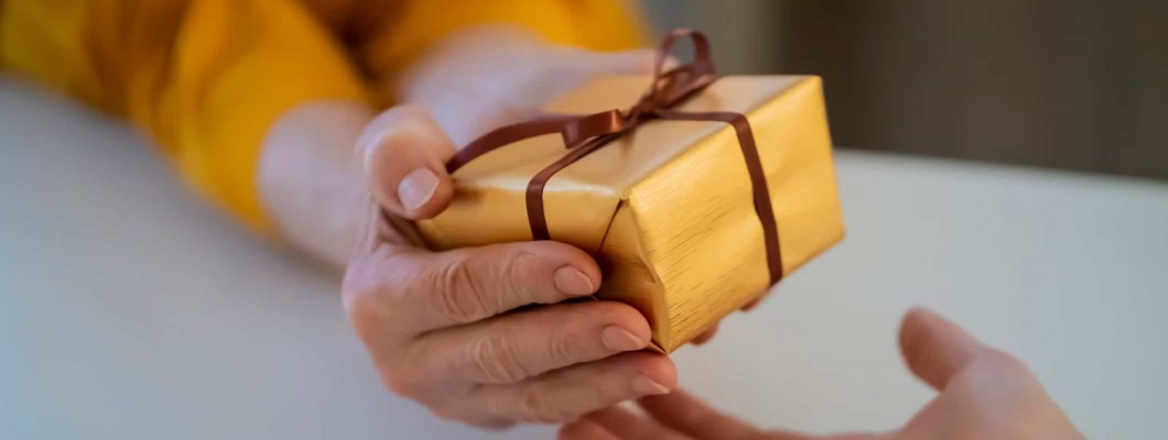 دليل أفكار هدايا العيد للاخوات 2024