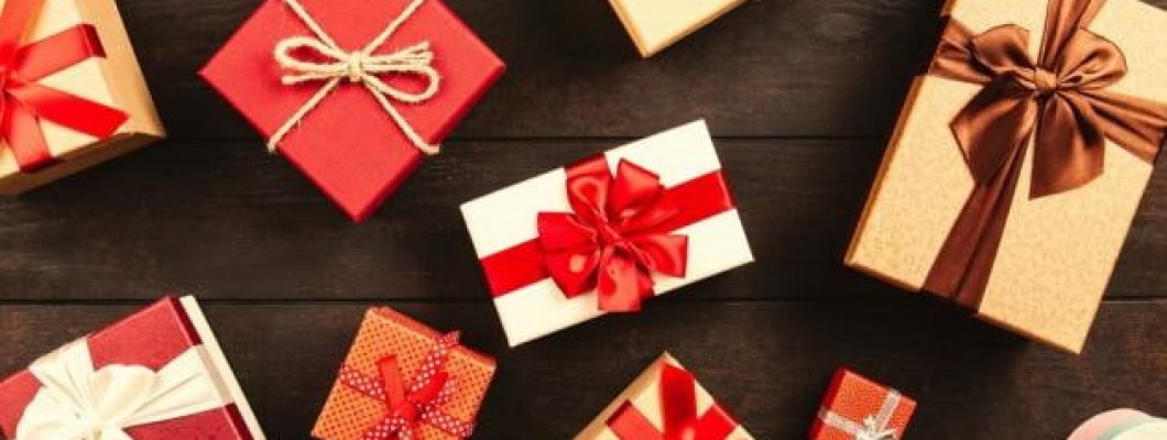 دليلك لأفكار تغليف الهدايا الإبداعية 2024